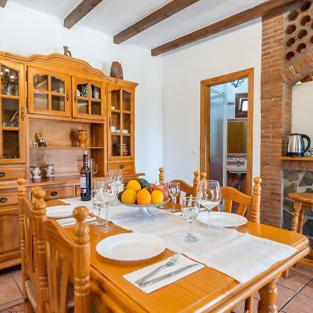 Casa Torre Del Manzano By Ruralidays